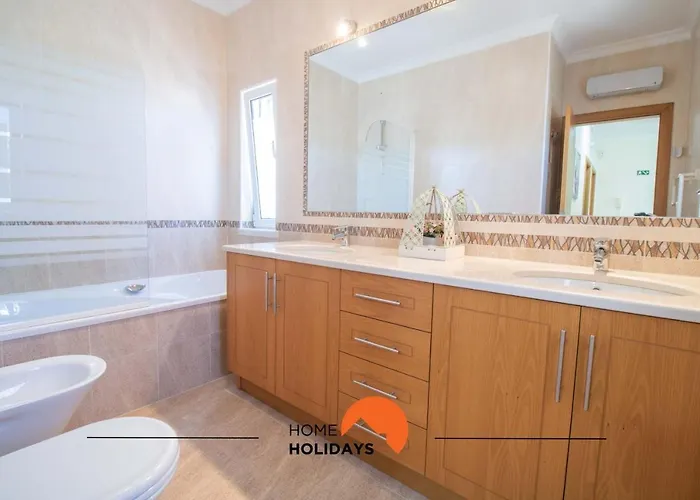 Nyaraló #102 V5 Clube By Holidays *