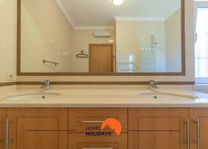 #102 V5 Clube By Holidays Nyaraló