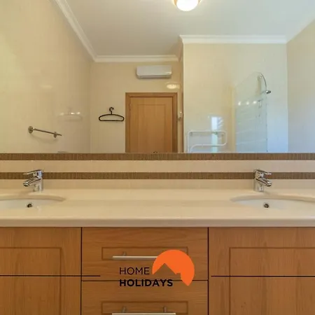#102 V5 Clube By Holidays Ferienhaus